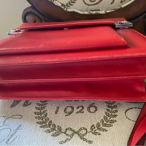 Vintage Salvatore Ferragamo red Italian leather handbag - Picture 10 of 16